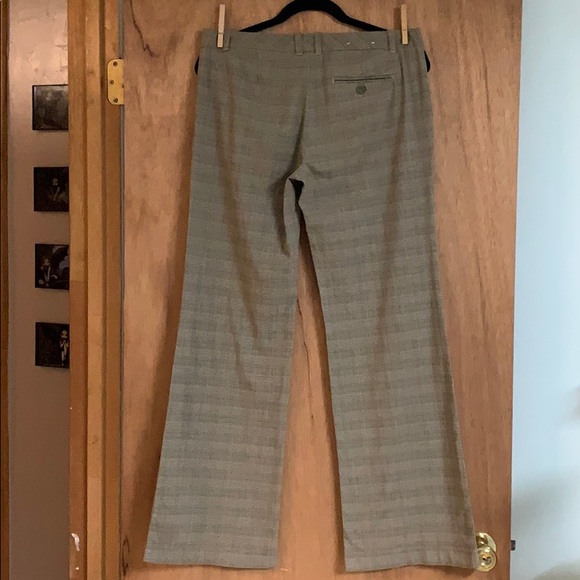 DONATED 💕 NWOT GAP STRETCH PANTS - Picture 2 of 8